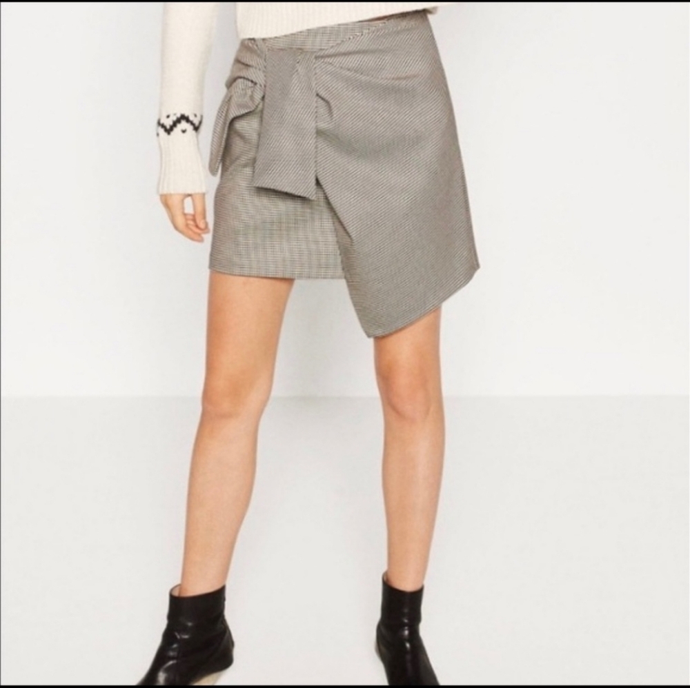 Zara Houndstooth mini skirt